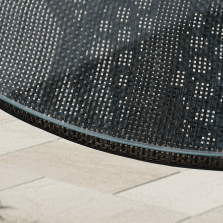 جلسة خارجية 4 مقاعد و طاولة بسطح زجاجي