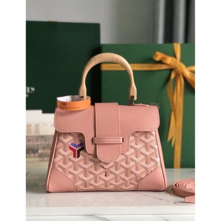 شنط قويارد تقليد