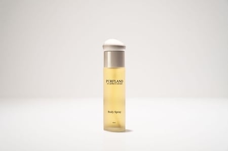 عطر بيرفلاند بتصميم ذهبي فاخر