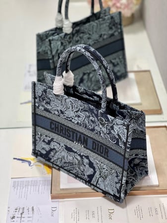 Medium Dior Book Tote