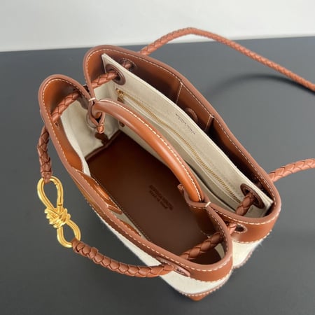 Small Bottega Andiamo