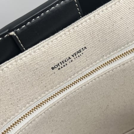 Large Bottega Andiamo