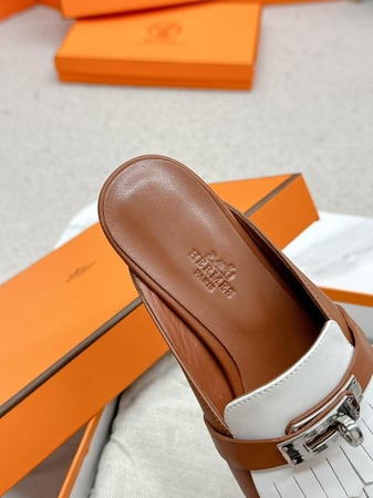 Hermés Oz mule