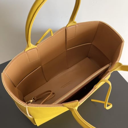 Bottega Small Arco Tote Bag
