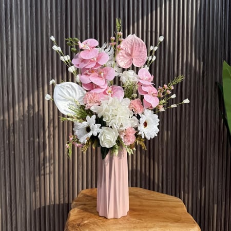 فازه ورد صناعي