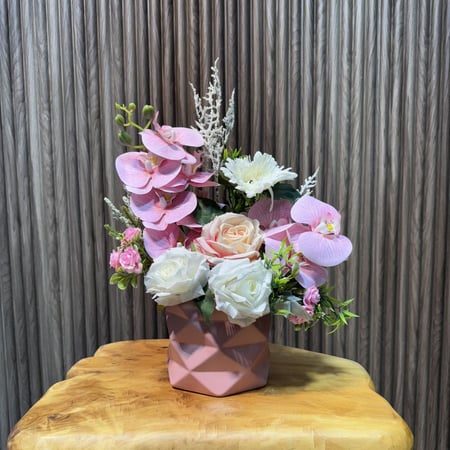 فازه ورد صناعي