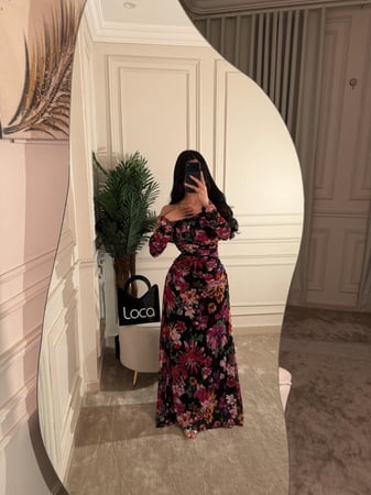 فستان ناعم طويل ماكسي بنقشة زهور أنيقة