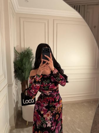 فستان ناعم طويل ماكسي بنقشة زهور أنيقة