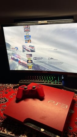 سوني 3 سلم احمر اروبي