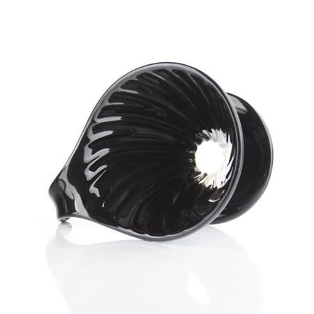 قمع تقطير سيراميك مسكة منحنية 02 | V60 | ابيض