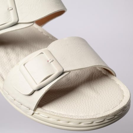 صندل ليفو سِتي لون أبيض من إكسوبلانت