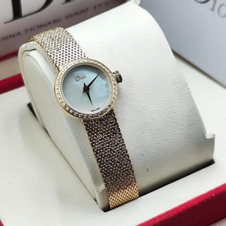 ساعه فاخره  مرصعه بزركون