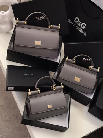 شنطة دولتشي اند غابانا مطفي