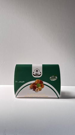 تمر خلاص فاخر محشو بالبندق