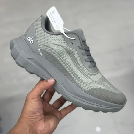 حذاء ألو رياضي رمادي