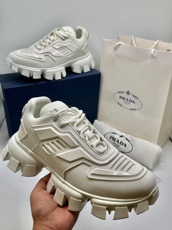 حذاء برادا ايطالي