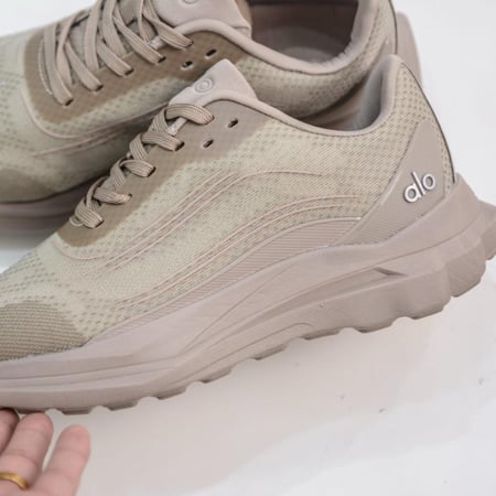 ‏حذاء ألو رياضي بيج