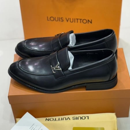 حذاء لويس فيتون رسمي