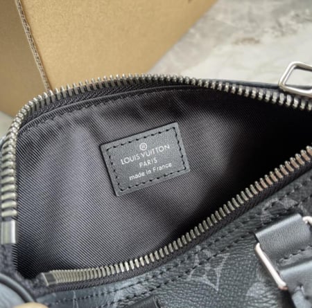 حقيبه لويس فيتون للجنسين