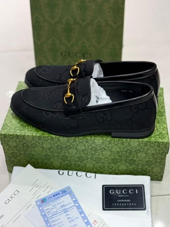 حذاء قوتشي رسمي