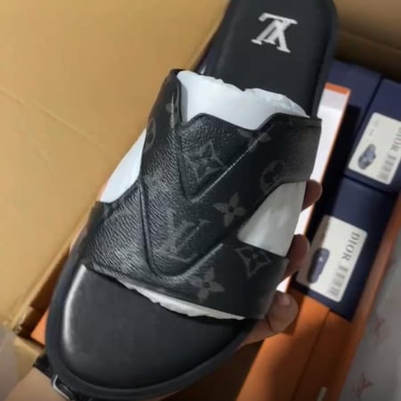 سليبر لويس فيتون