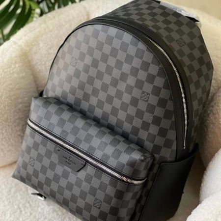 حقيبه ظهر لويس فيتون