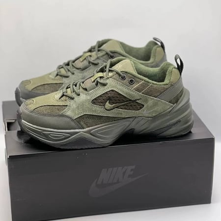 حذاء نايك M2K