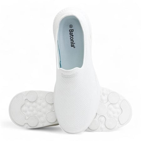 حذاء رياضي رجالي من باتونيا - أبيض