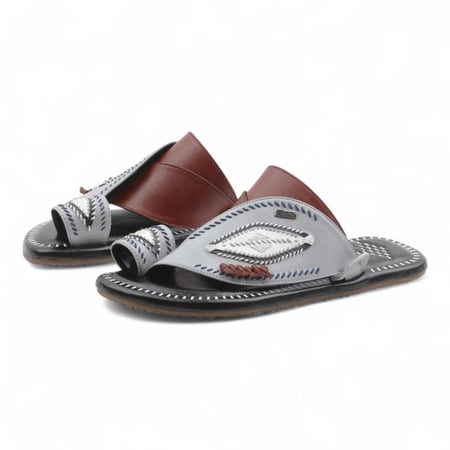 حذاء رجالي شرقي من باتونيا