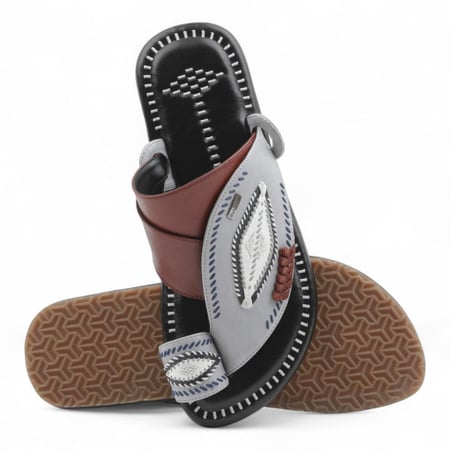 حذاء رجالي شرقي من باتونيا