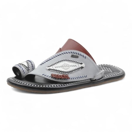 حذاء رجالي شرقي من باتونيا