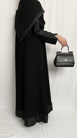 عباية قمر