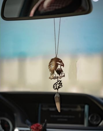 تعليقة صقر مع كسرة العود حسب الطلب