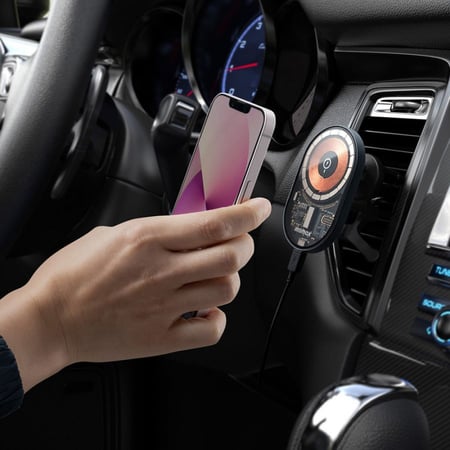 شاحن سيارة موماكس لاسلكي MagSafe سريع بقوة 15 واط