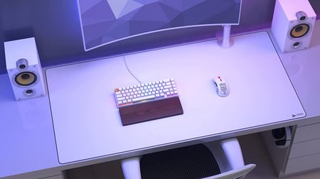 لبادة فأرة جلورياس إكس إكس إكس إل - أبيض