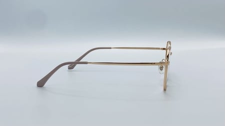 نظاره طبية هندسية من التيتانيوم اللون ذهبي رقم الموديل 2817C3