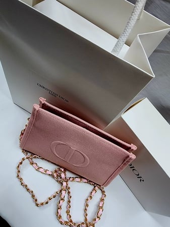 شنطة ميني dior مع ستراب