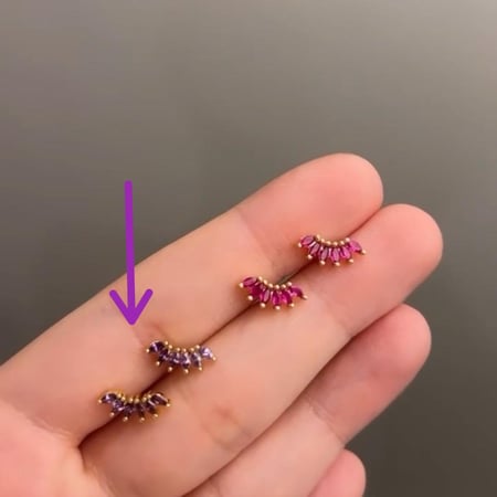 Colored stud - purple