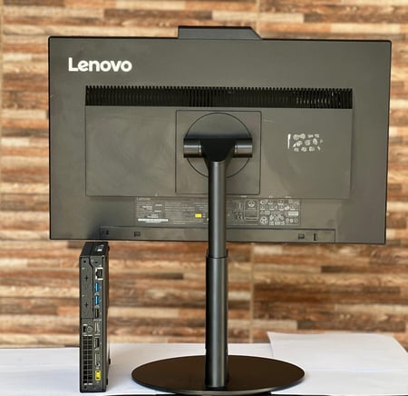Lenovo M920q Tiny الجيل التاسع + شاشه + كرت شاشة