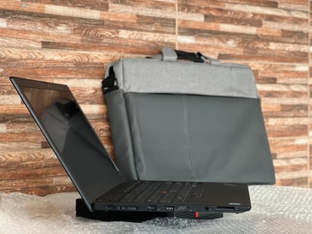 Lenovo T490