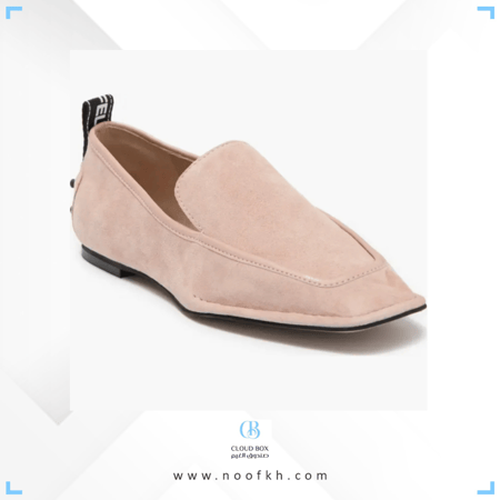 حذاء لوفر من كارل لاغرفيلد