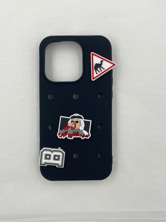 كفر جوال ايفون كروكس مع تشارمز