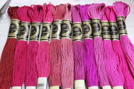 خيوط التطريز درجات روز