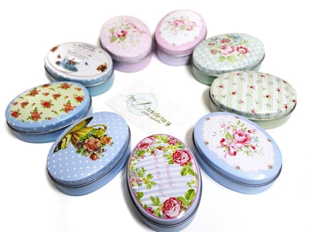 صندوق معدني مغناطيسي