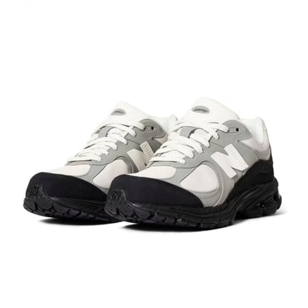 New Balance x The Basement 2002R Sneakers - Stone Grey