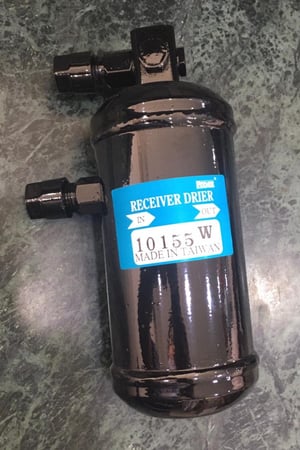 RECEIVER DRIER NISSAN BLUE BIRD No10155W    صفاية فريون نيسان بلو بيرد