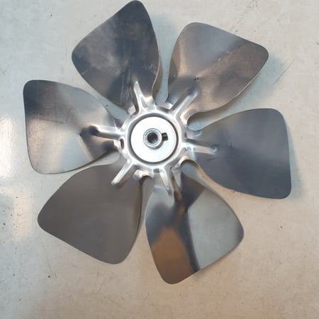 FAN BLADE 10  230mm DIA X 5-16 BORE HUB S-7592-6 No 06378A  ريشة مروحة