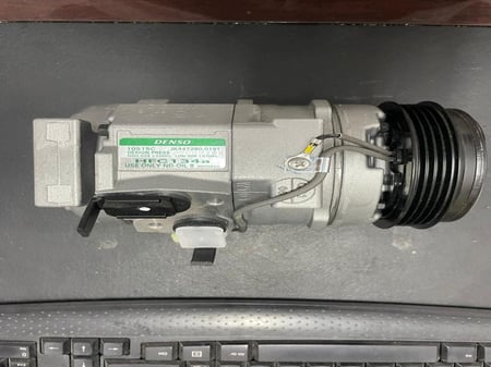 #13366DI كمبروسر مكيف تويوتا افانزا  بدون حساس 12 فولت 4 خط COMPRESSOR AVANZA WITH OUT SENSOR  I0S15C 12V 4PK DENSO