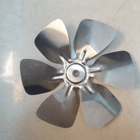 #06378A ريشة مروحة المنيوم / FAN BLADE 10" 230mm DIA X 5/16" BORE HUB S-7592-6