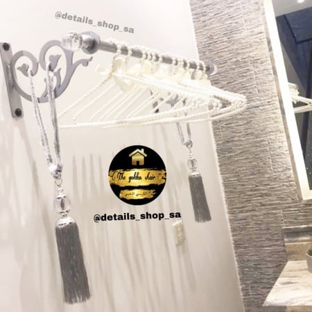 علاقة جدارية ديزاين رقم (5) بدون ملحقات